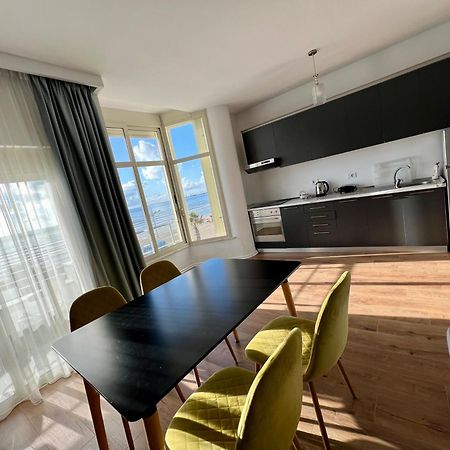 Wave Beachfront Apartments ดูร์เรส ภายนอก รูปภาพ