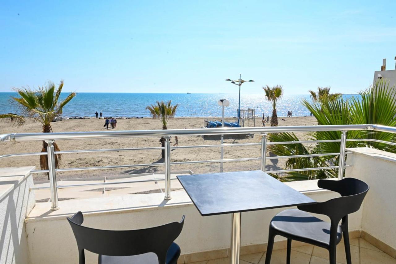 Wave Beachfront Apartments ดูร์เรส ภายนอก รูปภาพ