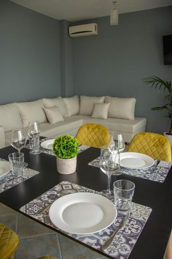 Wave Beachfront Apartments ดูร์เรส ภายนอก รูปภาพ