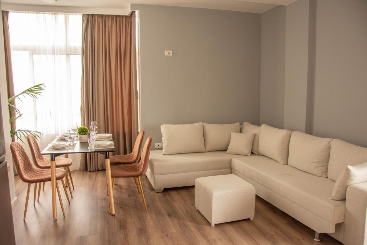 Wave Beachfront Apartments ดูร์เรส ภายนอก รูปภาพ