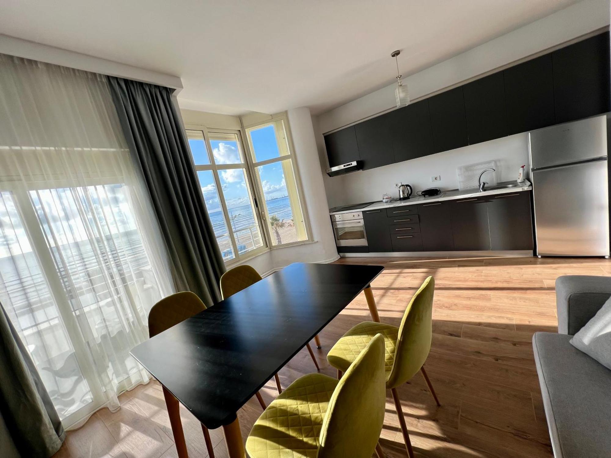 Wave Beachfront Apartments ดูร์เรส ภายนอก รูปภาพ