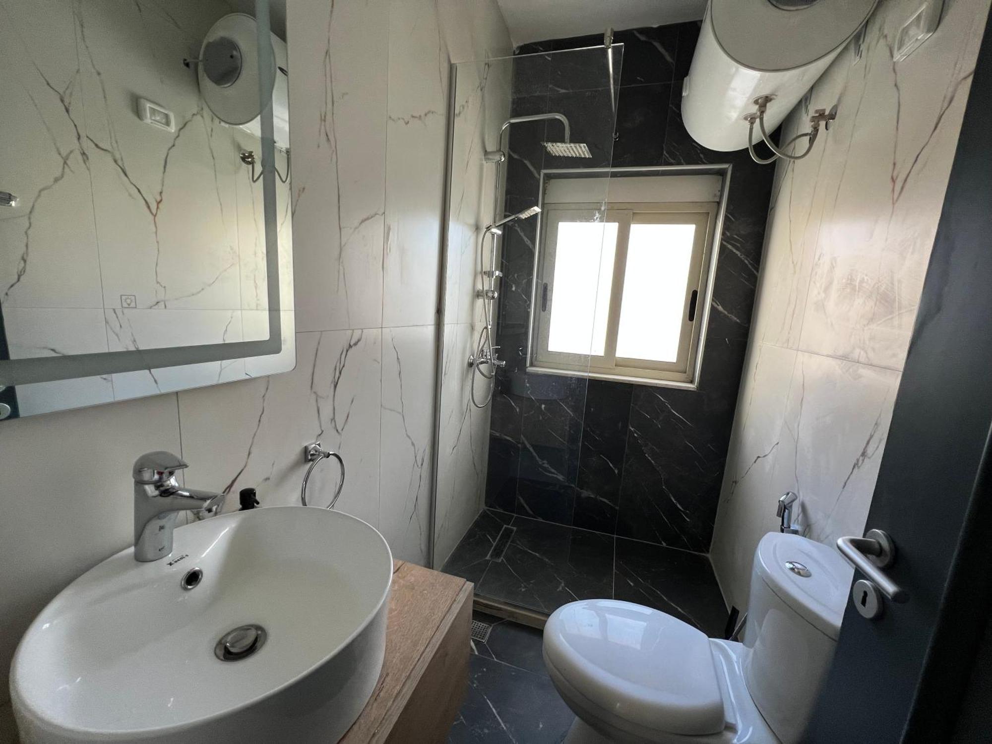 Wave Beachfront Apartments ดูร์เรส ภายนอก รูปภาพ