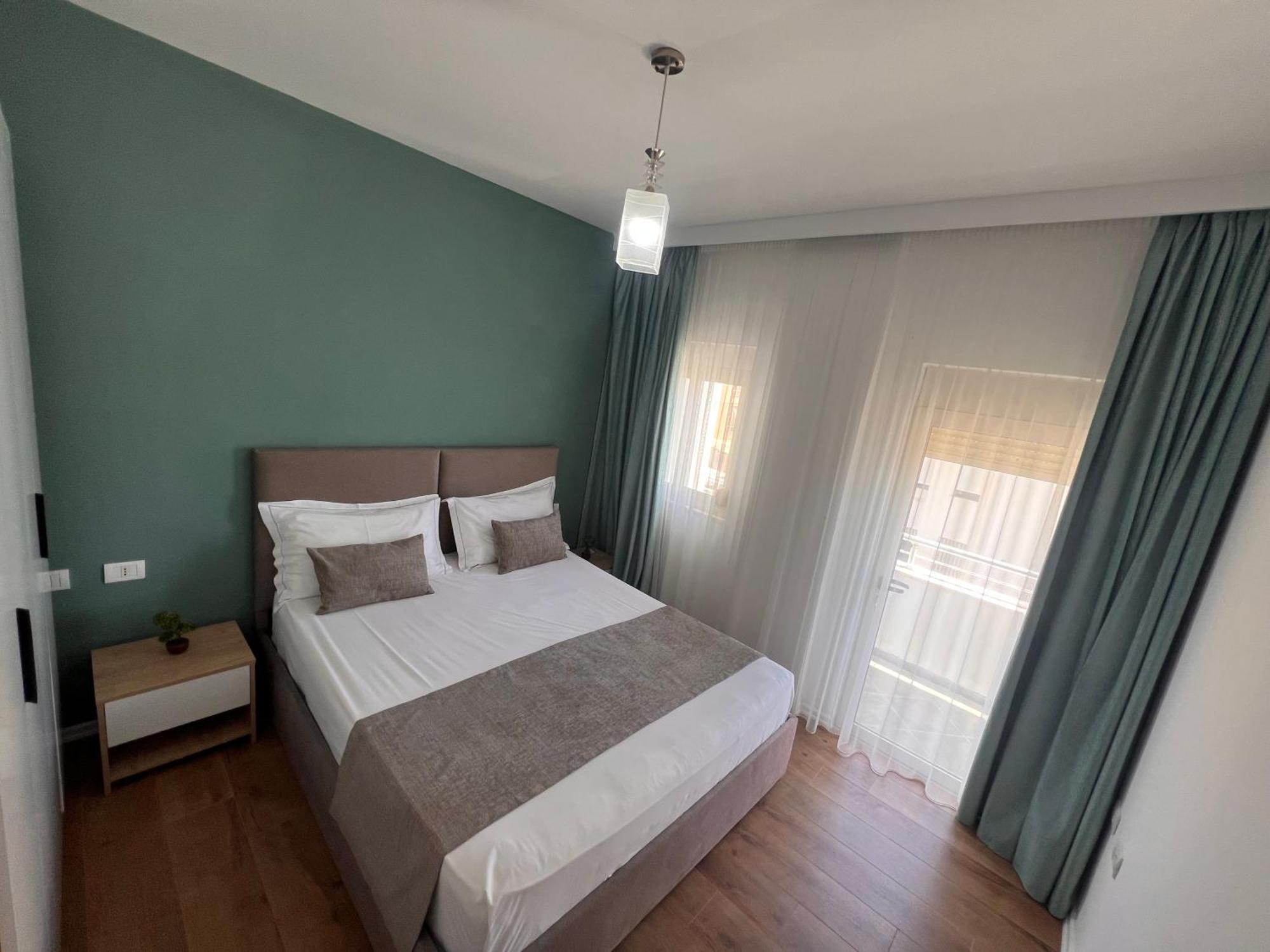 Wave Beachfront Apartments ดูร์เรส ภายนอก รูปภาพ